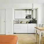 Luxury Suite Near Eiffel Tower
