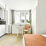 Luxury Suite Near Eiffel Tower
