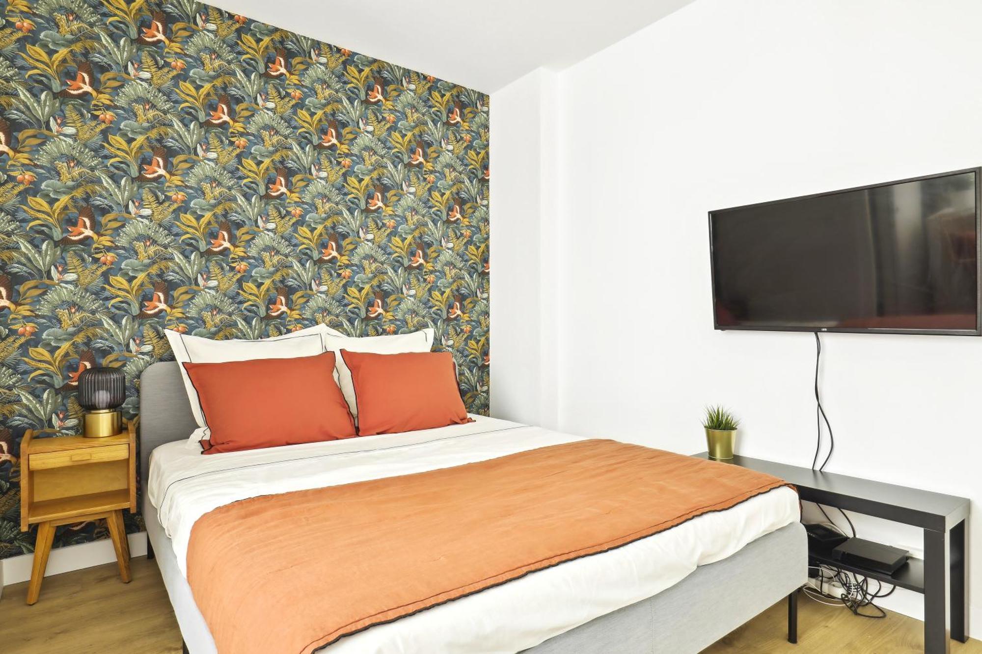 Luxury Near Eiffel Tower